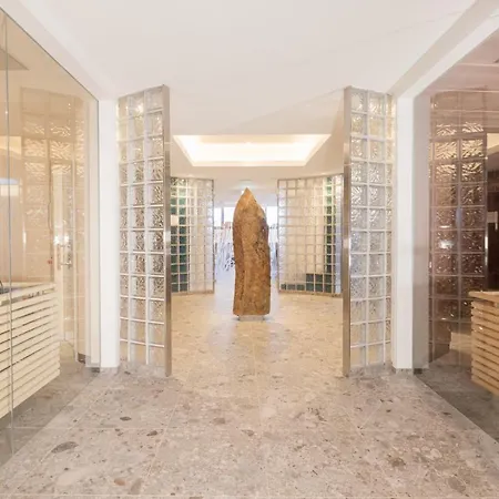 Krone Hotel 4*